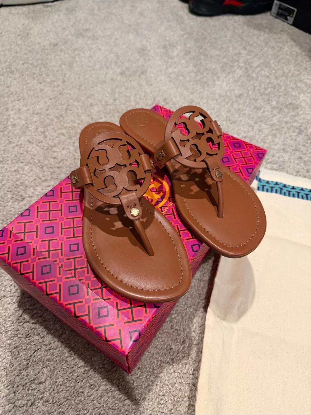 Department: Women, Category: Accessories - Subcategory Identification